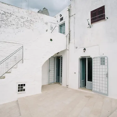 Il Borgo Piazza Celso 3
